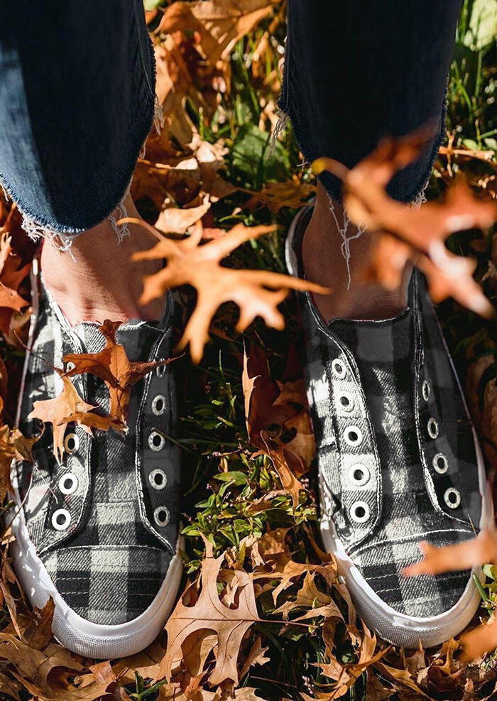 Plaid Slip-On Round Toe Flat Sneakers