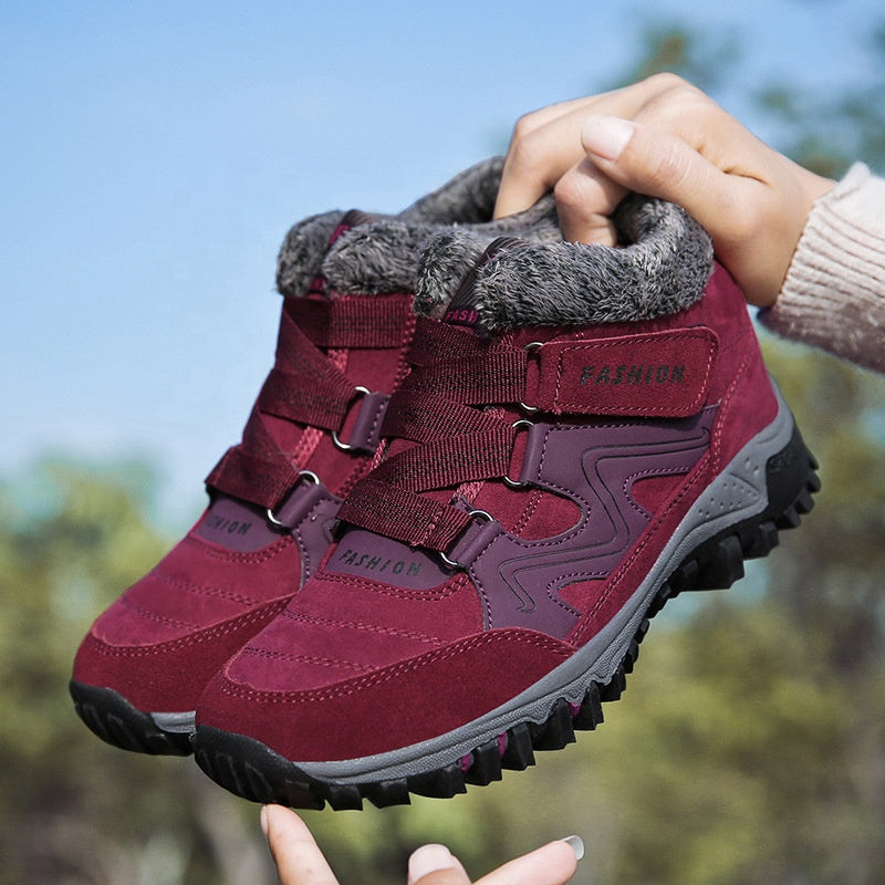 WinterGuard™ Unisex Warm Boots – Safe, Cozy & Versatile for the Whole Family