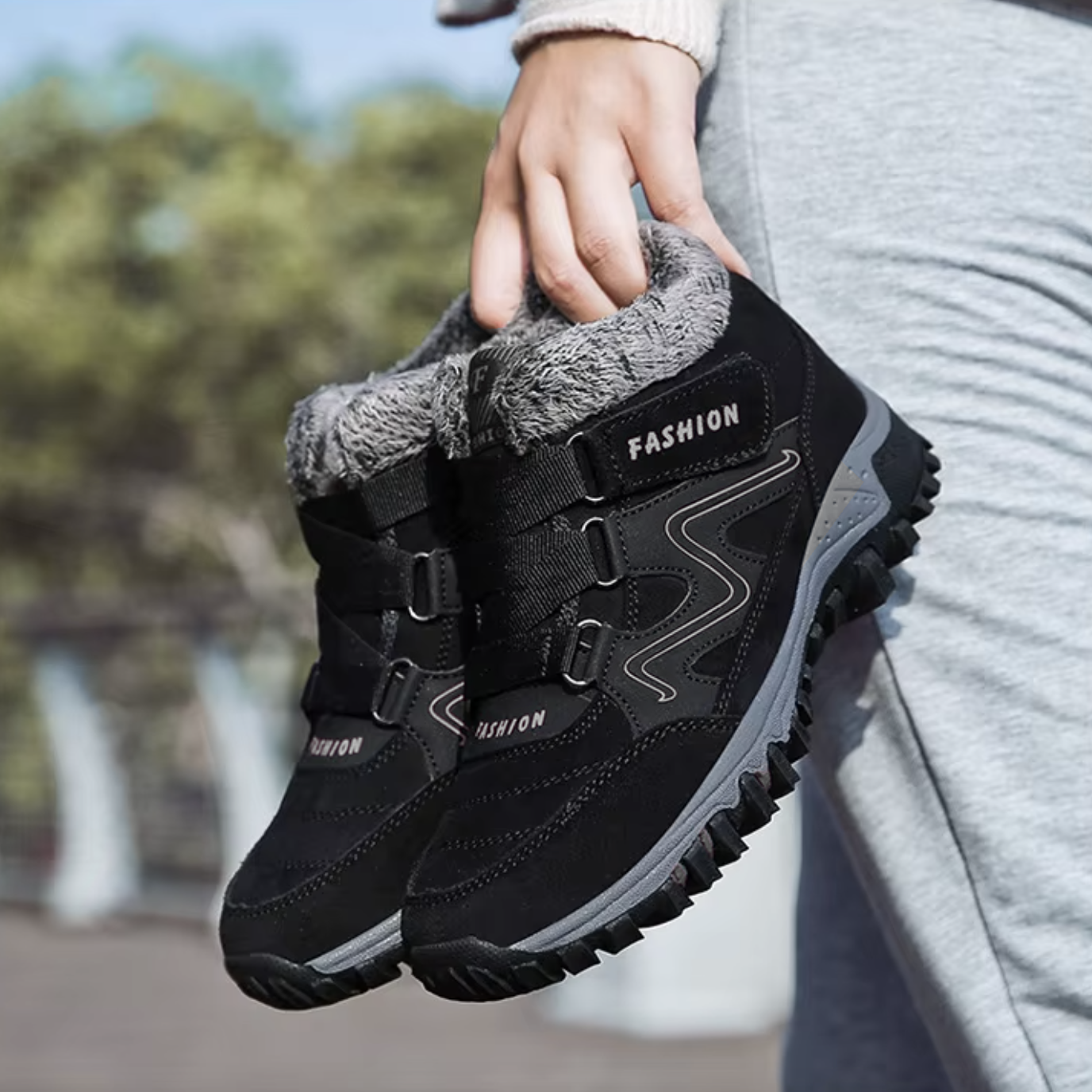 WinterGuard™ Unisex Warm Boots – Safe, Cozy & Versatile for the Whole Family